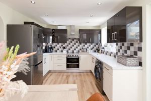 Kitchen- click for photo gallery